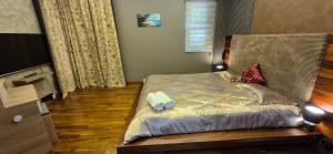 SmitAnu Villa - Modern 3 Bedrooms Villa with Rooftop Terrace