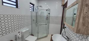 SmitAnu Villa - Modern 3 Bedrooms Villa with Rooftop Terrace