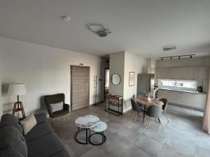 IRIS Volos apartment with private parking