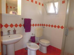 Flat with luminous terrace close to the sea