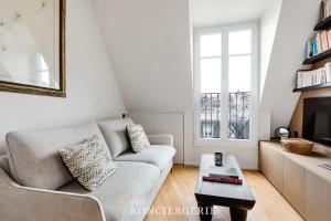 Luxe sous les toits de Paris avec vue Tour Eiffel