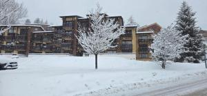 Font-Romeu Studio Cabine RDC avec Balcon ensoleillé & Garage privé