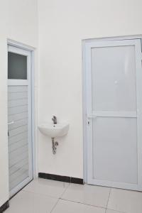 Clarissa Guest House Cisarua Bandung