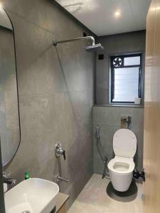 Drives the blues away