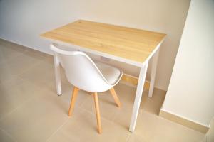 Moderno y central apartamento con vista al parque