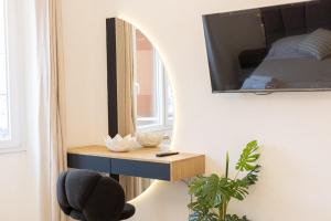 Vatican Luxury Flat 3 Suites with Kitchen