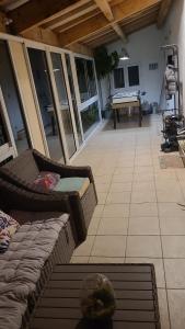 Maison individuelle 90m2 avec véranda et piscine