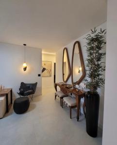 5 minutos a pé da praia, apto novo, luxuoso e completo, 3 suítes e facilíssimo acesso!