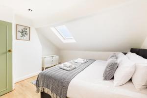 Town centre family 2 bed apartment - Pass the Keys