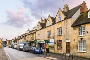 Town centre family 2 bed apartment - Pass the Keys