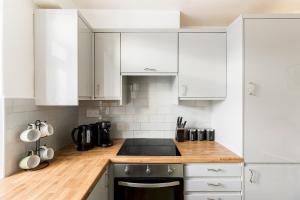 Town centre family 2 bed apartment - Pass the Keys