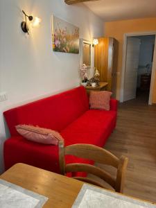 Perarolo home with a view of the Dolomites, sleeps 5