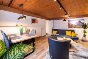 Ferienwohnung Hans - Hohenpeißenberg mit Gartenblick