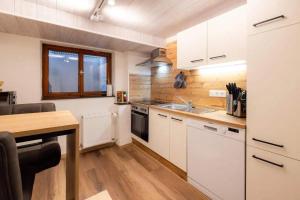 Ferienwohnung Hans - Hohenpeißenberg mit Gartenblick