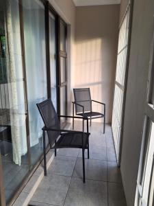 Spacious Suite in Somerset West