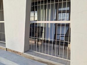 Spacious Suite in Somerset West