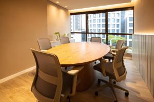 Icon Housi em Boa Viagem Perto do Shopping Recife e a 300m do Mar | By Carpediem