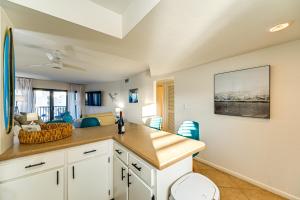 Oceanside Marco Island Retreat Pool and Tennis!