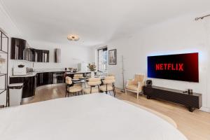 Apartment for 6 Saint-Honore