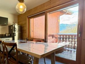 Appartement lumineux 3 pièces proche des pistes avec WiFi et parking - FR-1-572-343