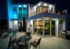 Panoramic Ocean View, Private Pool, Indoor Jacuzzi