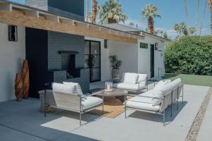 Luxury Desert Oasis w Pool, Spa & Fire Pit