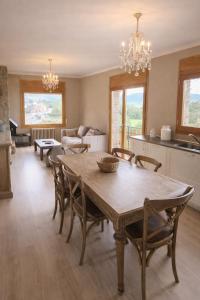 CaL QuEROL Llivia 2 Premium - Estilo y calidez