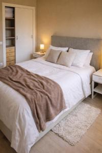 CaL QuEROL Llivia 2 Premium - Estilo y calidez