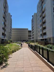 AP Pé na Areia - Piscina, Jacuzzi, Portaria 24 horas, todo refrigerado