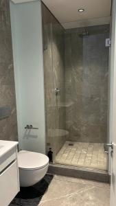 Elegant Ellipse Waterfall Luxury with Gym, Spa & Dining