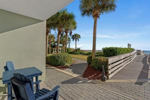 Waters Edge 115 ~ Ground Floor ~ Beach Boardwalk Right Outside Your Door!