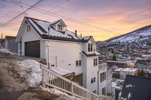 311 Ontario Mountain Majesty by SkyRun Park City