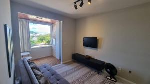 autax vistax dox inglesex naum tem