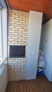 Apto com churrasqueira e vista mar dos ingleses