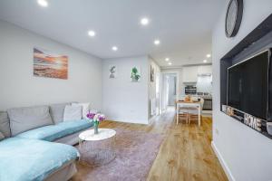 2 Bedroom Apartment With Parking