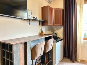 Heart of the City Stunning city View,Balcony Free Wi-Fi