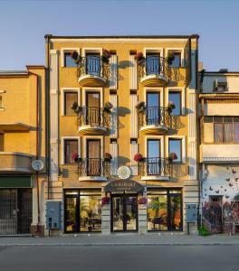 Labirint Boutique Hotel - Central Location