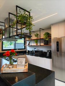 Casa Woods seu Refúgio na Praia do Estaleiro