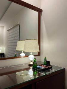 Eighth Wonders Hotel