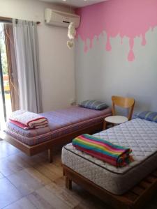 Casa quinta completa espaciosa con pileta seis o siete personas