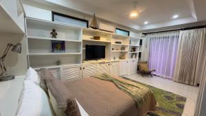 La Flor beach Condos