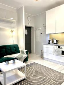 Ogrodowa Art Studio Design 1-Bedroom Apartment, Warsaw