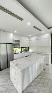 Luxury Mountain View 3BR Villa Pool 10ppl