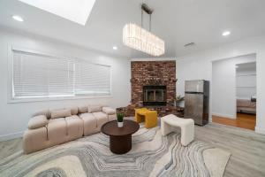 Marbella Lane - Your Cozy Haven 2BR Retreat