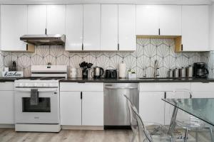 Marbella Lane - Your Cozy Haven 2BR Retreat