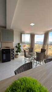 Apto das Rosas - 3 Quartos, Apto todo climatizado, à poucos metros do Parque Termal!