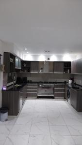 CASA CON PILETA EN EL CENTRO de CORRIENTES