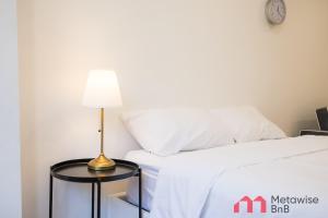 MetaWise BnB Modern Studio by Rushcutters Bay 1