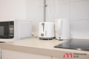 MetaWise BnB Modern Studio by Rushcutters Bay 1