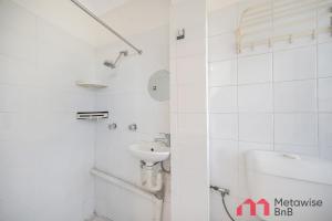 MetaWise BnB Contemporary Studio Steps from Rushcutters Bay